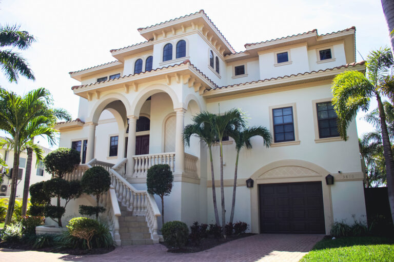 The Importance of Climate-Conscience Paints for Florida’s Coastal Homes